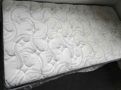 Second view of the patterned single mattress with fewer visible marks