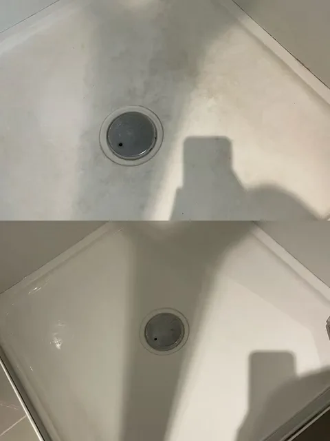 Shower tray before and after with visible marks reduced in the lower photograph